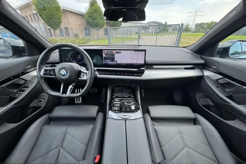 BMW 520 (Seria 5) din 2024 cu 22.900 km - oferta BMW238394 - foto 6