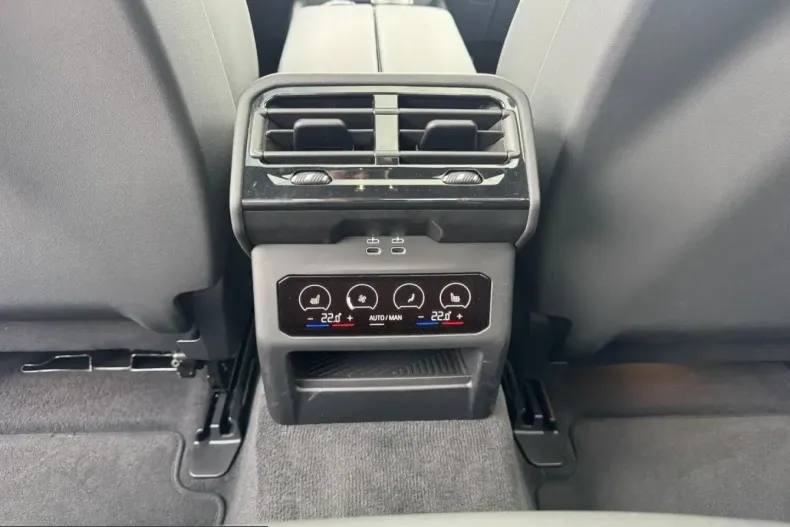 BMW 520 (Seria 5) din 2024 cu 22.900 km - oferta BMW238394 - foto 18