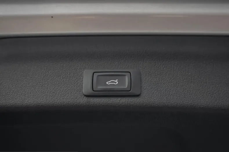Audi A6 din 2023 cu 37.789 km - oferta AUD238402 - foto 24