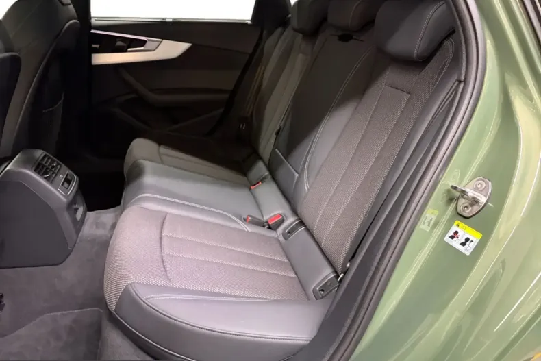 Audi A4 din 2024 cu 18.400 km - oferta AUD238405 - foto 9