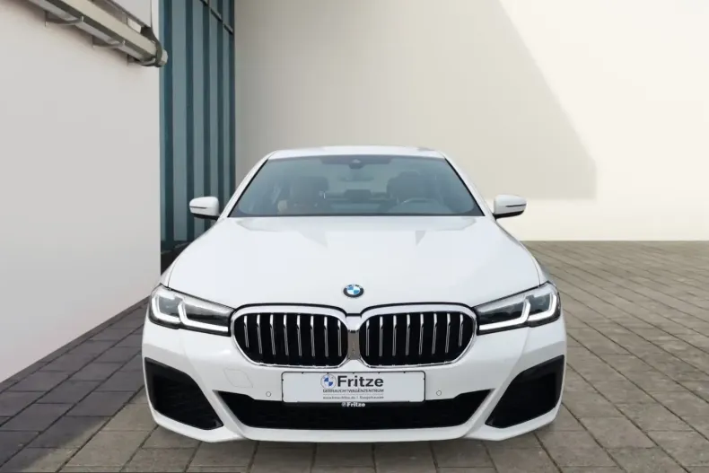 BMW 520 (Seria 5) din 2023 cu 70.955 km - oferta BMW238410 - foto 1