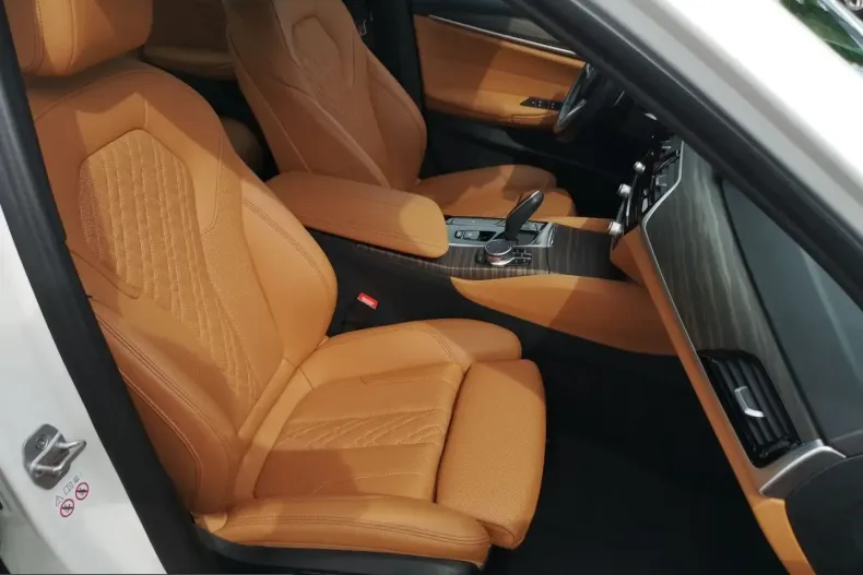 BMW 520 (Seria 5) din 2023 cu 70.955 km - oferta BMW238410 - foto 18