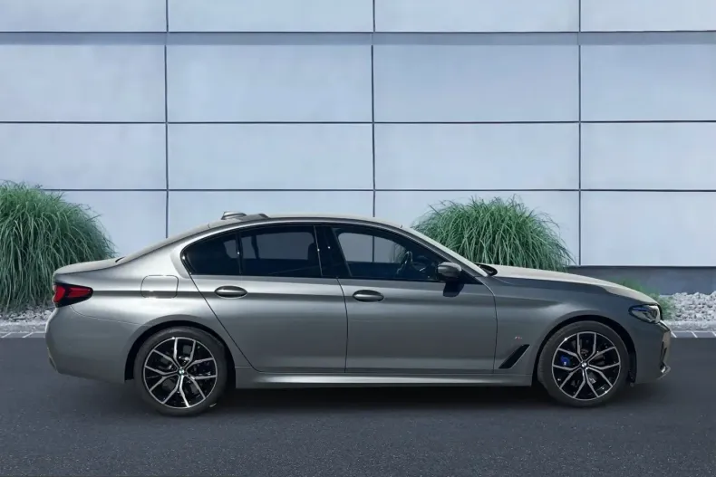 BMW 540 (Seria 5) din 2023 cu 64.921 km - oferta BMW238418 - foto 3