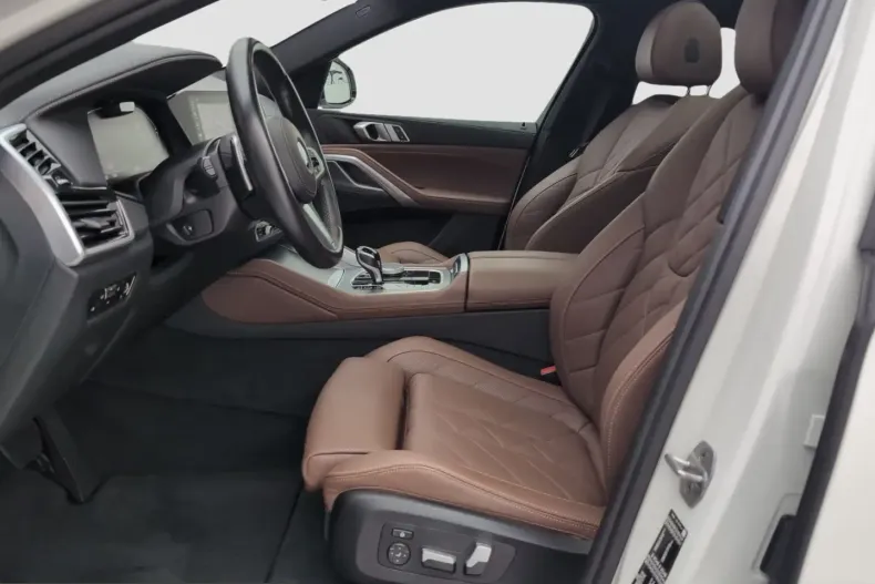BMW X6 (Seria X) din 2023 cu 44.629 km - oferta BMW238437 - foto 8