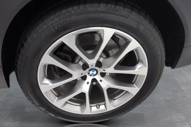 BMW X6 (Seria X) din 2023 cu 44.629 km - oferta BMW238437 - foto 15
