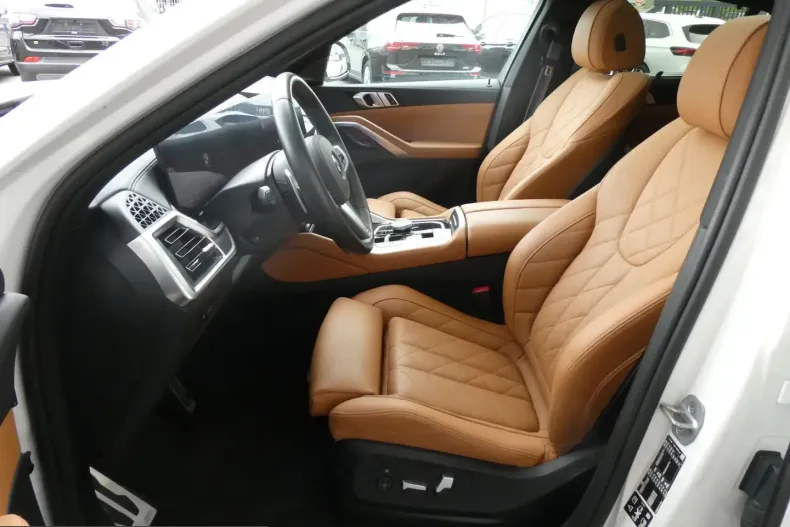 BMW X6 (Seria X) din 2024 cu 43.247 km - oferta BMW238438 - foto 9
