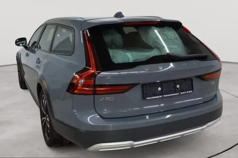 Volvo V90 Cross Country din 2021 cu 68.312 km - oferta VOL238455 - foto 2