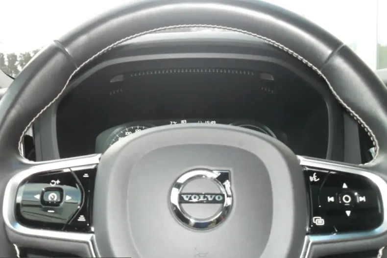Volvo XC60 din 2021 cu 76.635 km - oferta VOL238459 - foto 30