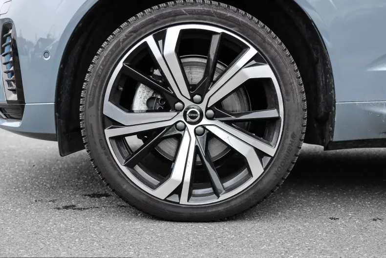 Volvo XC60 din 2023 cu 14.415 km - oferta VOL238460 - foto 3