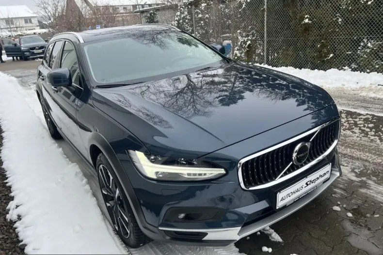 Volvo V90 Cross Country din 2024 cu 18.050 km - oferta VOL238461 - foto 2