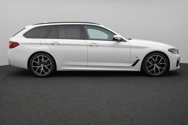 BMW 530 (Seria 5) din 2022 cu 83.491 km - oferta BMW238466 - foto 4