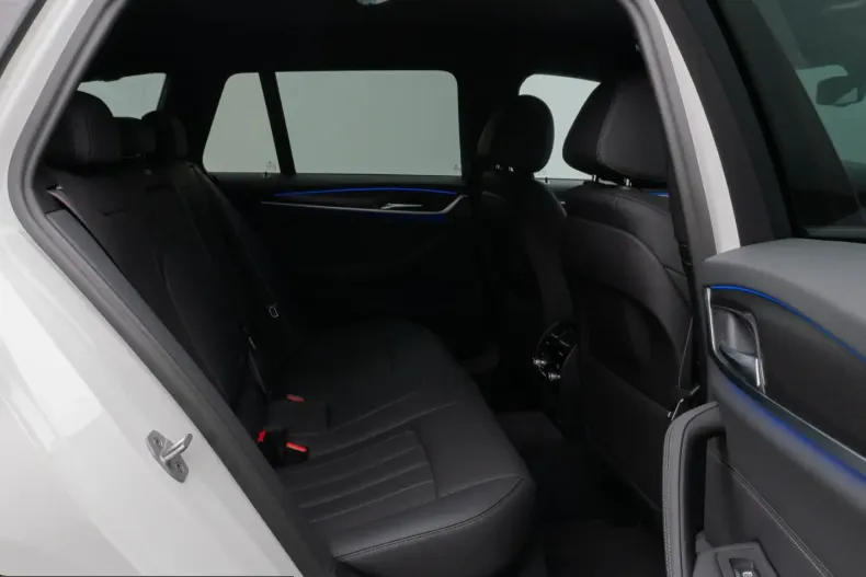 BMW 530 (Seria 5) din 2022 cu 83.491 km - oferta BMW238466 - foto 26