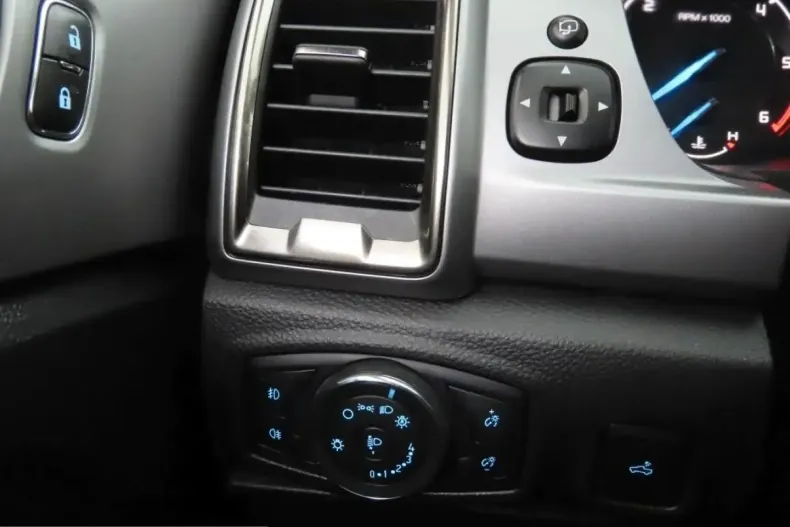 Ford Ranger din 2021 cu 59.024 km - oferta FOR238469 - foto 25