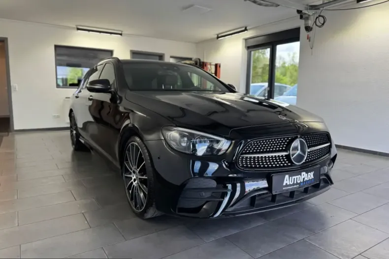 Mercedes-Benz E 400 (Clasa E) din 2023 cu 33.200 km - oferta MER238480 - foto 3