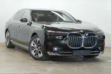 BMW 750 din 2025 - oferta BMW238486