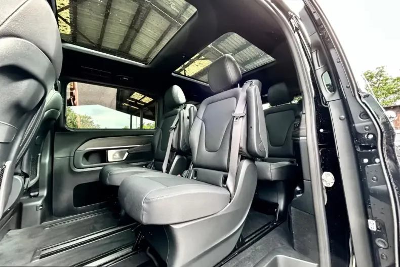Mercedes-Benz V 300 (Clasa V) din 2026 cu 51 km - oferta MER238514 - foto 2