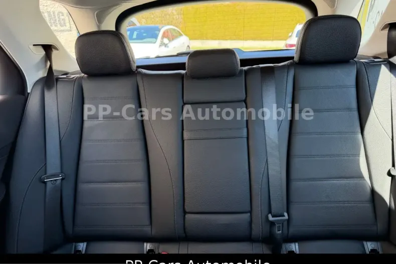 Mercedes-Benz GLE 300 (Clasa GLE) din 2023 cu 27.874 km - oferta MER238537 - foto 20