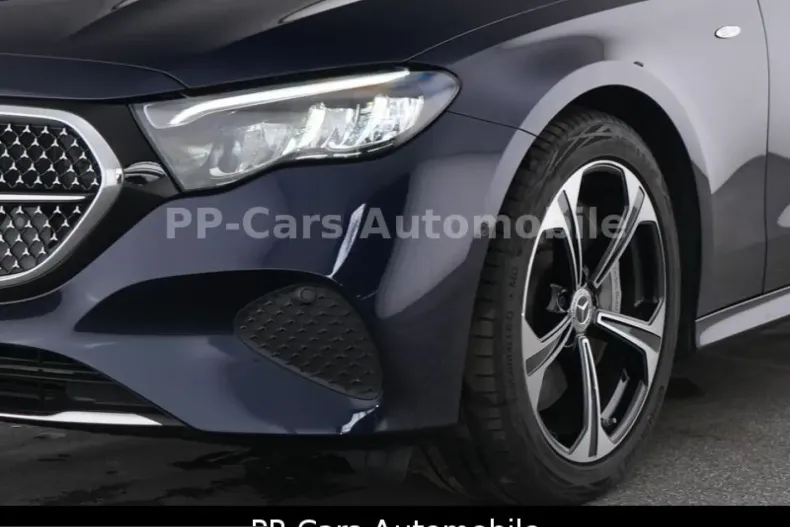 Mercedes-Benz E 300 (Clasa E) din 2025 cu 45.335 km - oferta MER238540 - foto 3