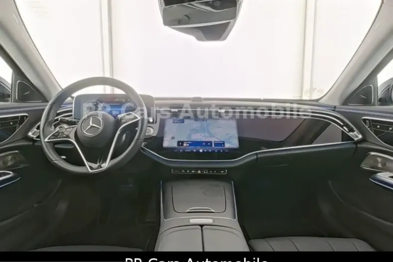 Mercedes-Benz E 300 (Clasa E) din 2025 cu 45.335 km - oferta MER238540 - foto 6