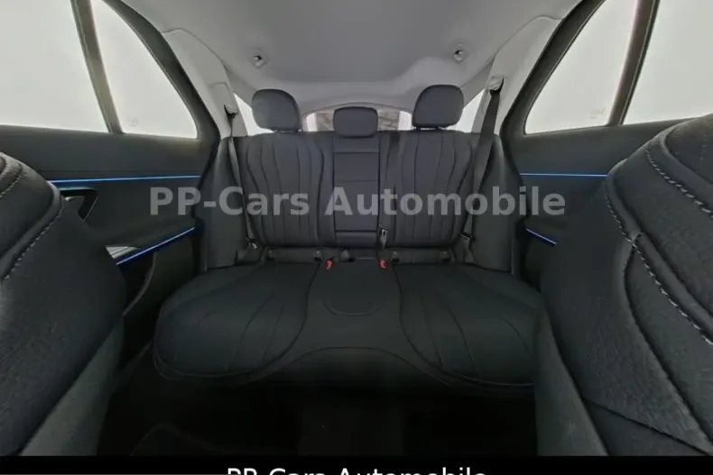 Mercedes-Benz E 300 (Clasa E) din 2025 cu 45.335 km - oferta MER238540 - foto 7