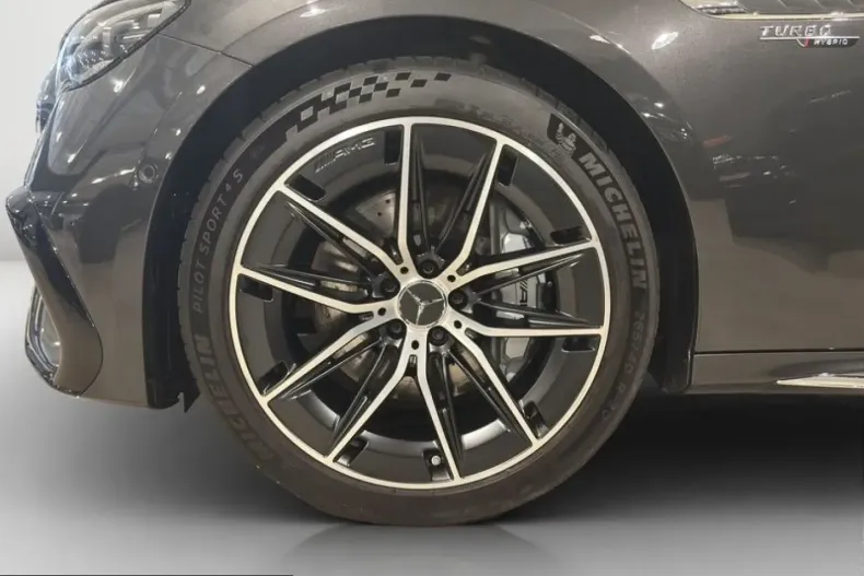 Mercedes-Benz E 53 AMG (Clasa E) din 2025 cu 12.757 km - oferta MER238542 - foto 5