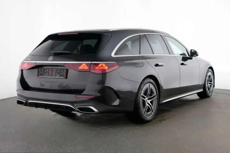 Mercedes-Benz E 220 (Clasa E) din 2025 cu 10.277 km - oferta MER238543 - foto 11