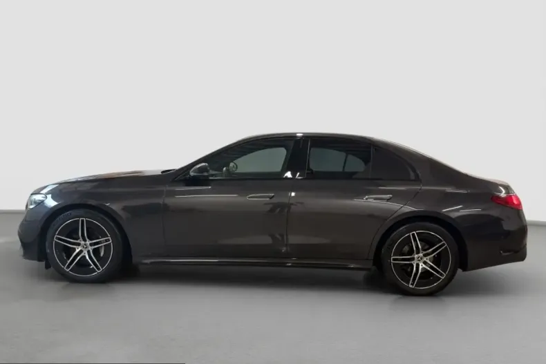 Mercedes-Benz E 220 (Clasa E) din 2024 cu 45.538 km - oferta MER238544 - foto 3