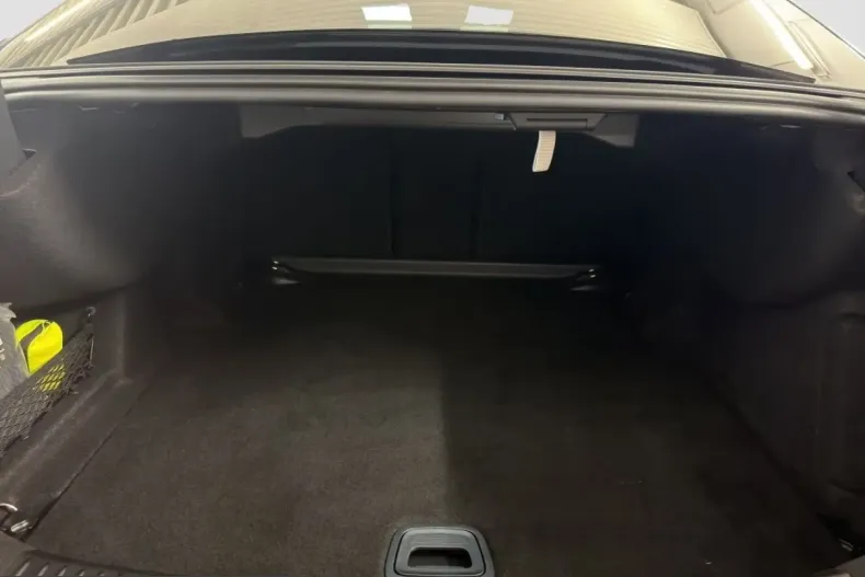 Mercedes-Benz E 220 (Clasa E) din 2024 cu 45.538 km - oferta MER238544 - foto 13