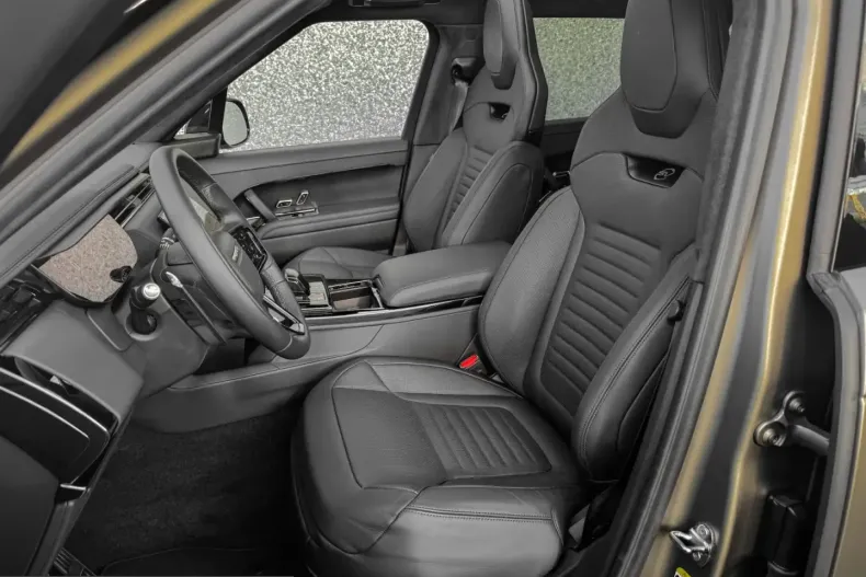 Land Rover Range Rover Sport din 2024 cu 5.500 km - oferta LAN238545 - foto 4