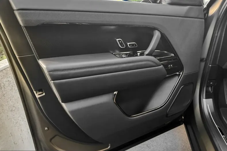 Land Rover Range Rover Sport din 2024 cu 5.500 km - oferta LAN238545 - foto 14