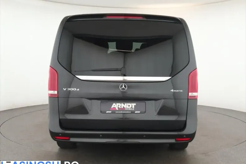 Mercedes-Benz V 300 (Clasa V) din 2023 cu 64.300 km - oferta MER238556 - foto 5