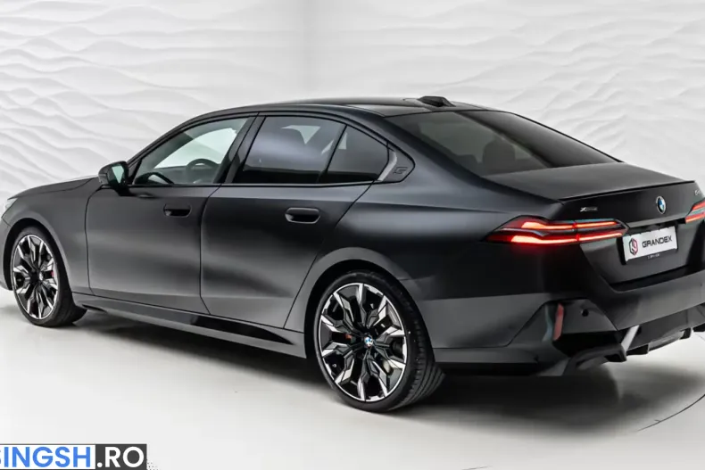 BMW 540 (Seria 5) din 2025 cu 6.000 km - oferta BMW238557 - foto 3