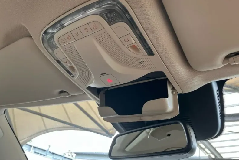 Mercedes-Benz V 300 (Clasa V) din 2021 cu 83.100 km - oferta MER238560 - foto 18