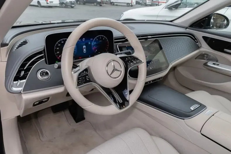 Mercedes-Benz E 200 (Clasa E) din 2025 cu 11.455 km - oferta MER238568 - foto 3