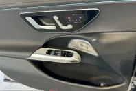 Mercedes-Benz E 300 (Clasa E) din 2025 cu 15.135 km - oferta MER238570 - foto 16