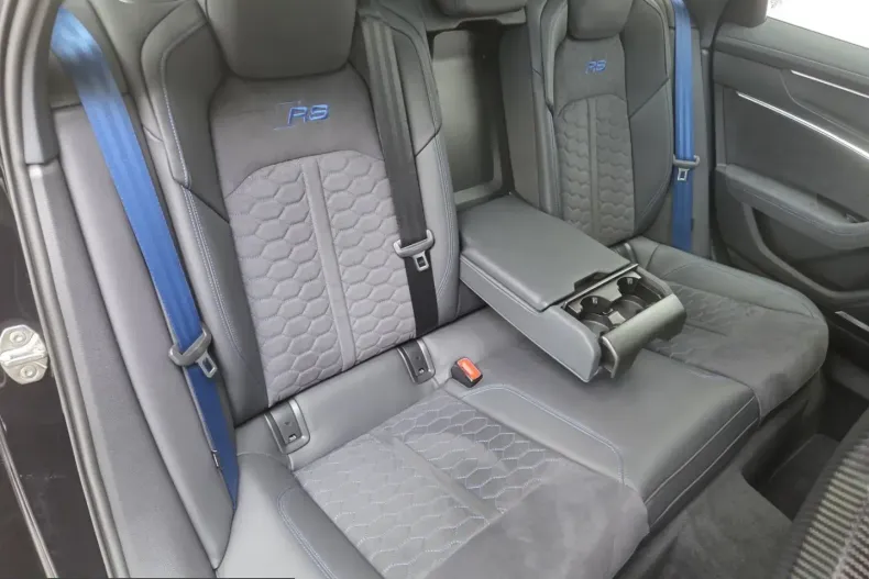 Audi RS6 din 2025 cu 8.190 km - oferta AUD238573 - foto 28