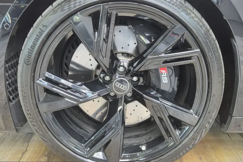 Audi RS6 din 2025 cu 8.190 km - oferta AUD238573 - foto 37