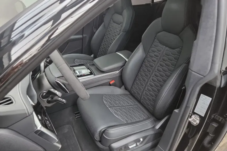 Audi RSQ8 din 2025 cu 9.850 km - oferta AUD238574 - foto 14