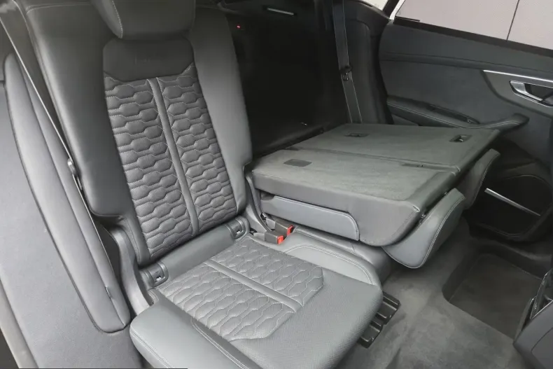 Audi RSQ8 din 2025 cu 9.850 km - oferta AUD238574 - foto 25