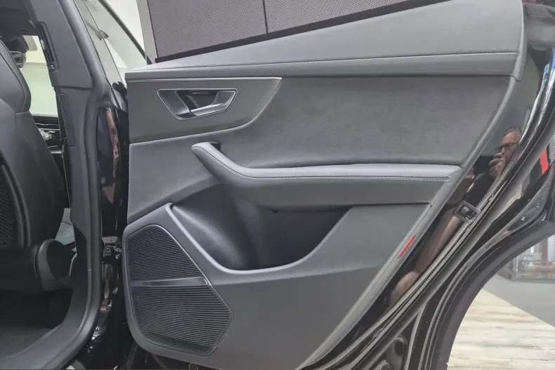 Audi RSQ8 din 2025 cu 9.850 km - oferta AUD238574 - foto 28