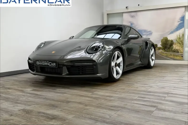 Porsche 992 din 2025 cu 7.550 km - oferta POR238577 - foto 1
