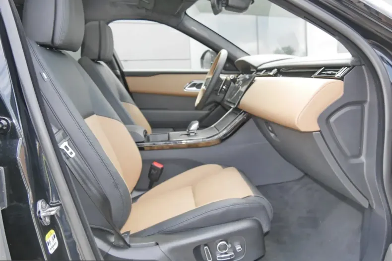 Land Rover Range Rover Velar din 2025 cu 2.500 km - oferta LAN238578 - foto 3