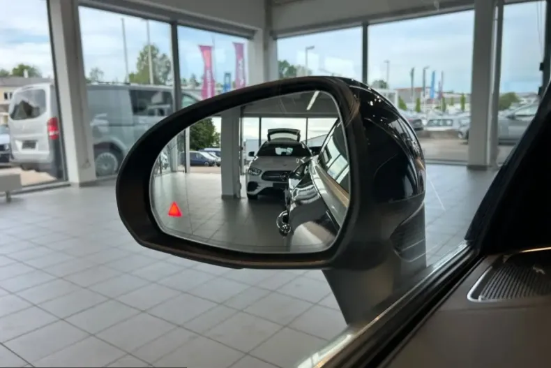 Mercedes-Benz CLE 220 (Clasa CLE) din 2025 cu 13.598 km - oferta MER238582 - foto 18