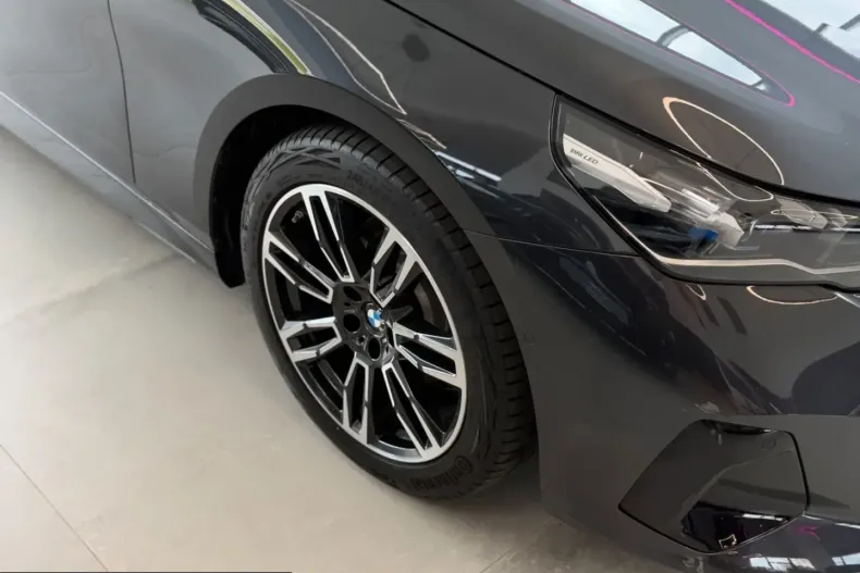 BMW 520 (Seria 5) din 2024 cu 23.282 km - oferta BMW238586 - foto 6