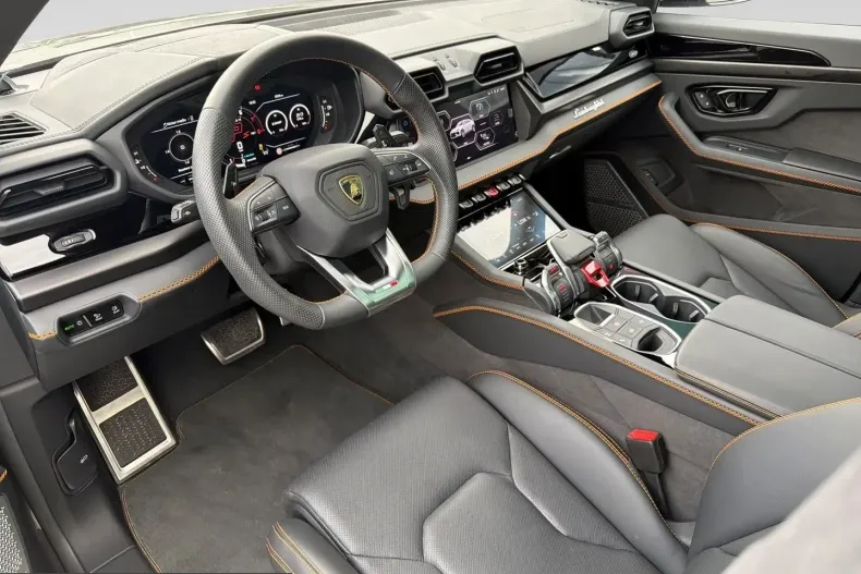Lamborghini Urus din 2025 cu 8.990 km - oferta LAM238587 - foto 4