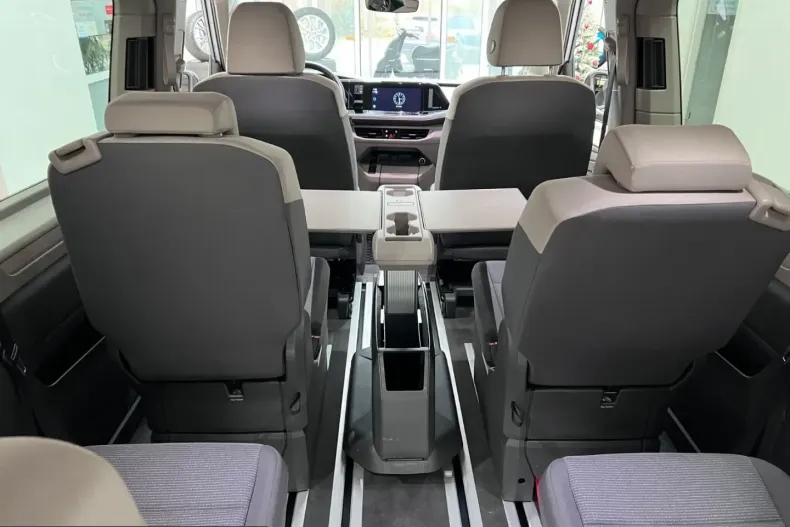 Volkswagen T7 Multivan din 2023 cu 82.009 km - oferta VOL238603 - foto 15