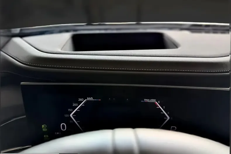BMW 740d (Seria 7) din 2025 cu 27.480 km - oferta BMW238608 - foto 16