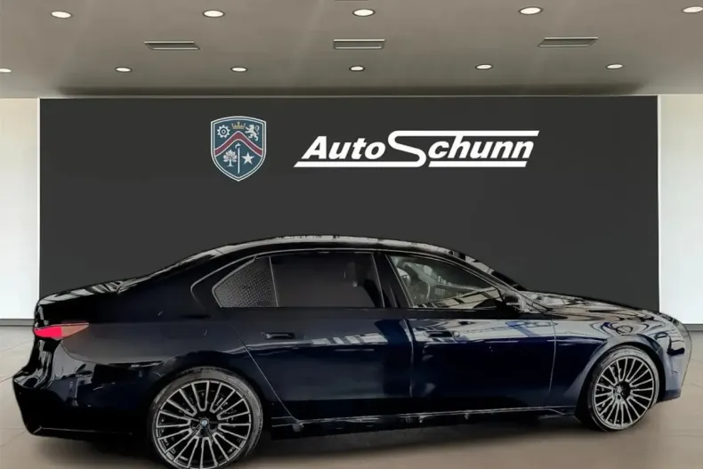 BMW 740d (Seria 7) din 2025 cu 27.480 km - oferta BMW238608 - foto 18