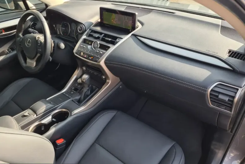 Lexus NX 300 din 2021 cu 62.500 km - oferta LEX238641 - foto 17