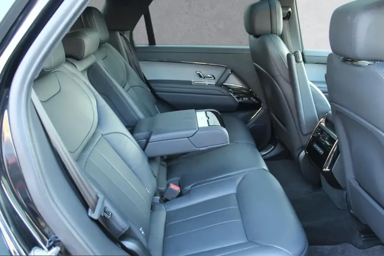 Land Rover Range Rover Sport din 2023 cu 67.000 km - oferta LAN238645 - foto 9